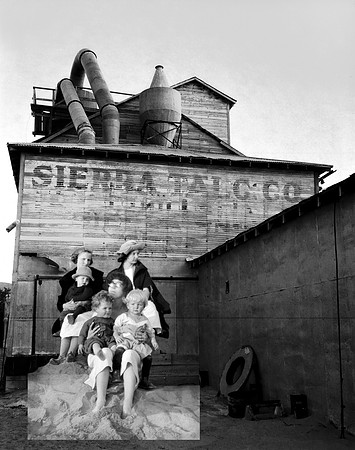 11 Children and the Talc factory
